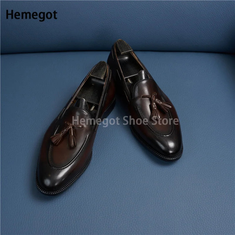 Paar Herren-Leder-Slipper mit Quasten-Detail in dunkelbraun, Slip-On