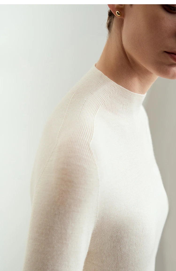 Damenpullover mit halbem Rollkragen, kurzarm, weiß, fein gestrickt