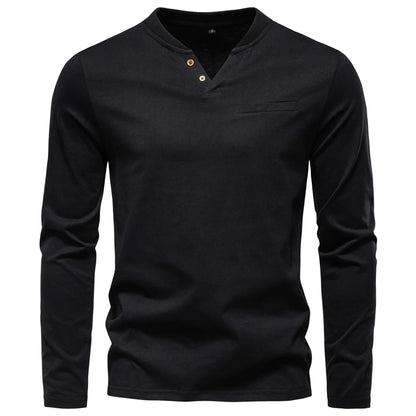Herren-Langarmshirt mit V-Ausschnitt, schwarz, Knopfleiste und Brusttasche