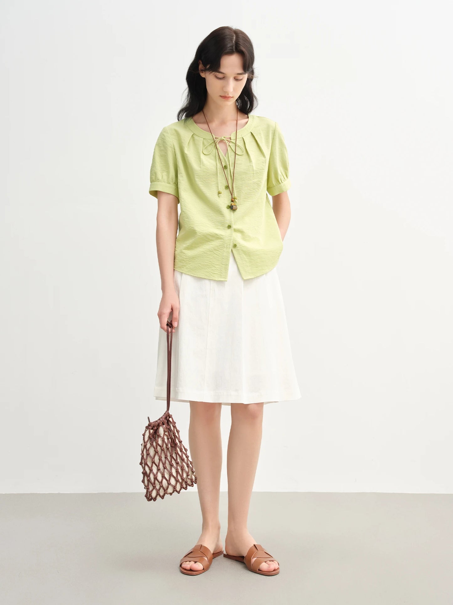 Kurzärmeliges Damen-Blusenshirt mit Blumenmuster und elegantem Design – ideal für den Sommer