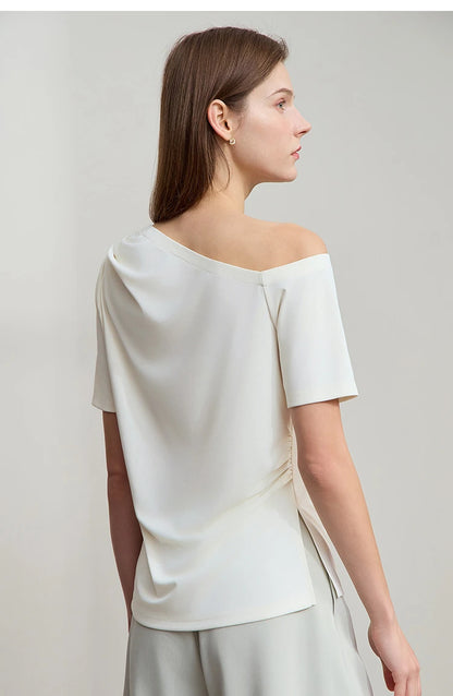 Damen T-Shirt im minimalistischen Stil mit klassischer Slim Fit Passform