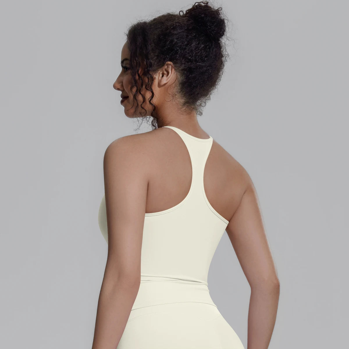 Damen-Sportweste mit Racerback, cremefarben, mit Brustpolster, Rückansicht