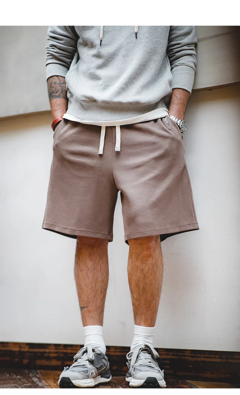 Herren Freizeitshorts aus atmungsaktivem Material mit gesticktem Blitzdesign