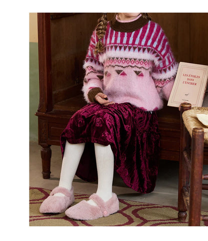 Warme Kinderhose mit rotem Karomuster für Mädchen – ideal für Herbst und Winterpartys