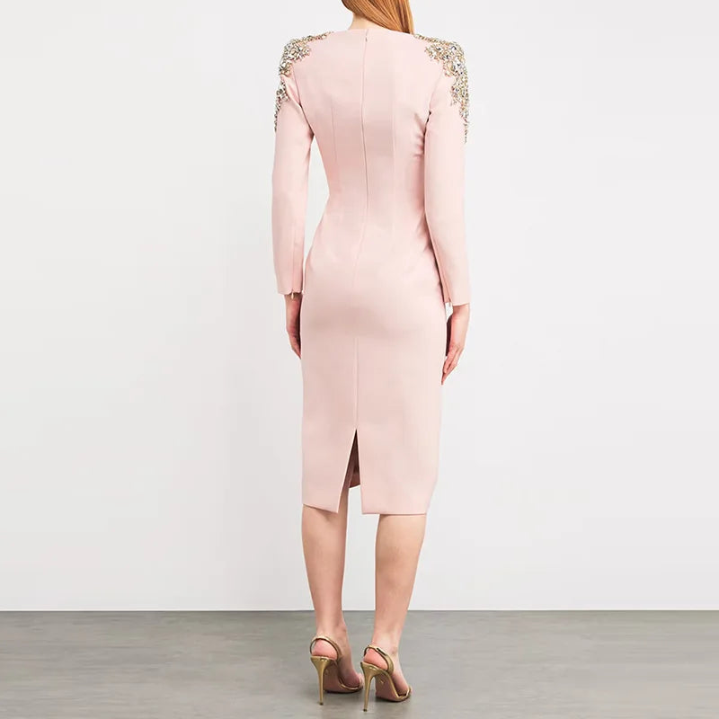Elegantes Damen-Kleid mit Rundhalsausschnitt, halben Ärmeln und Pailletten-Patchwork-Design