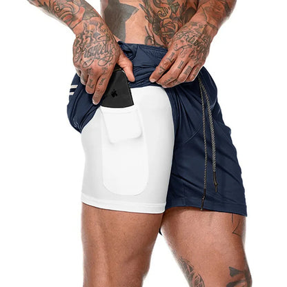 Locker geschnittene Herren-Sportshorts mit schneller Trocknung und Splicing-Design – ideal für Fitness und Basketball