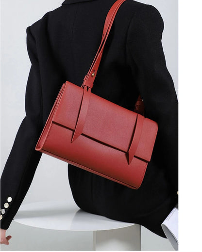 Schultertasche Aus Kuh-Spaltleder In Rot | Elegant