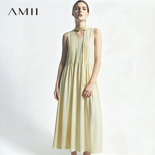 Damen-Sommerkleid in Vanille, ärmellos, V-Ausschnitt, taillierter Schnitt mit Faltenrock