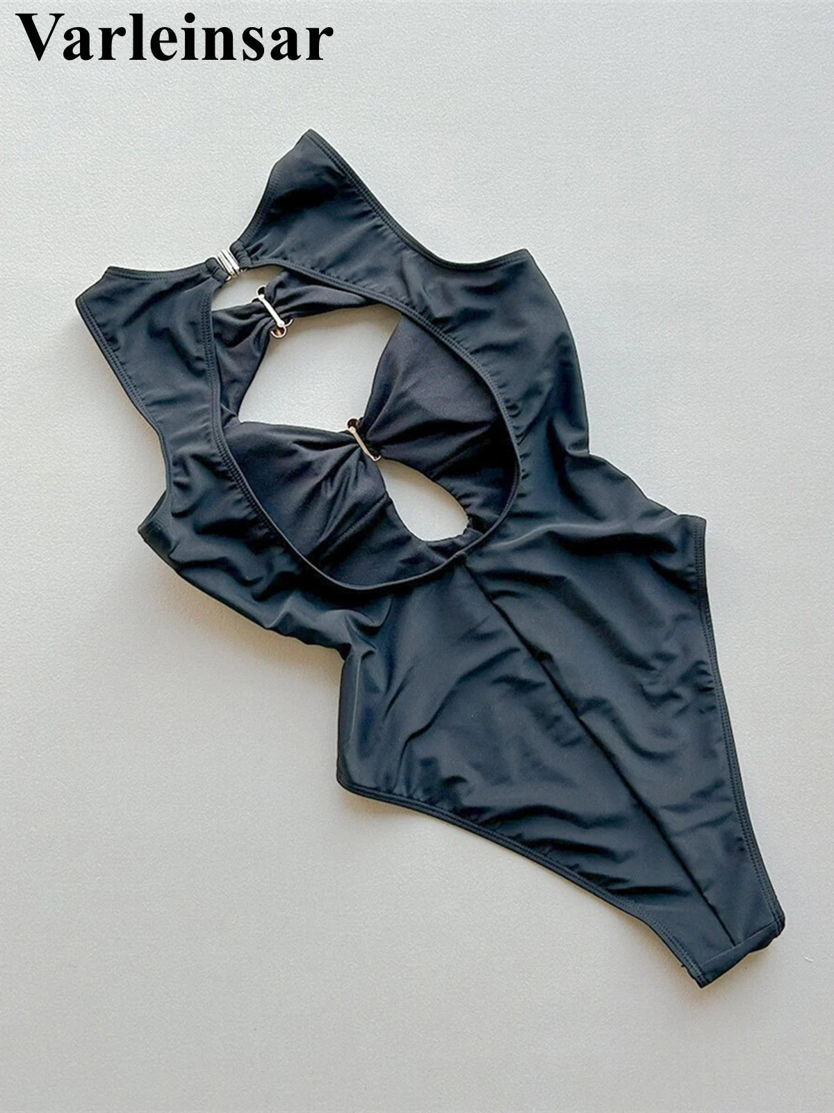 Damen Badeanzug Cut-Out rückenfrei hoher Beinausschnitt Monokini gepolstert 2026