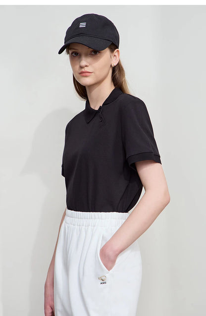 Damen T-Shirt im Minimalismus-Stil mit asymmetrischem Schnitt für den Sommer