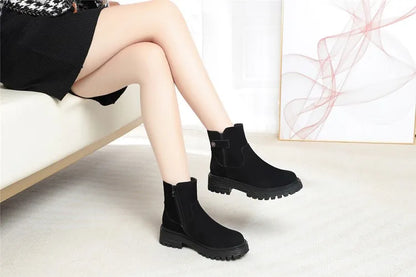 AIYUQI Winter Shoes Boots Ladies 2025 New Genuine Leather Women Snow Boots Large Size Natural Wool Warm Women's Ankle Boots