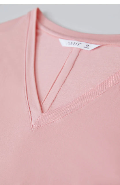 Damen T-Shirt im minimalistischen Casual-Stil mit V-Ausschnitt und kurzen Ärmeln