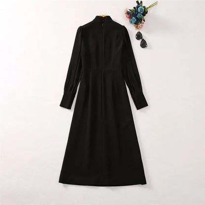 Elegante Damenjacke mit Applikationen, Reverskragen und langen Ärmeln – luxuriöses Patchwork-Design mit Perlen.