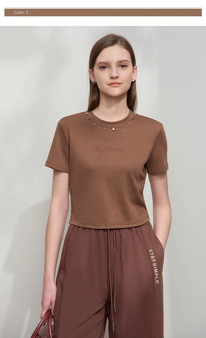 Damen Kurzarm T-Shirt im minimalistischen Design für den Sommer 2025