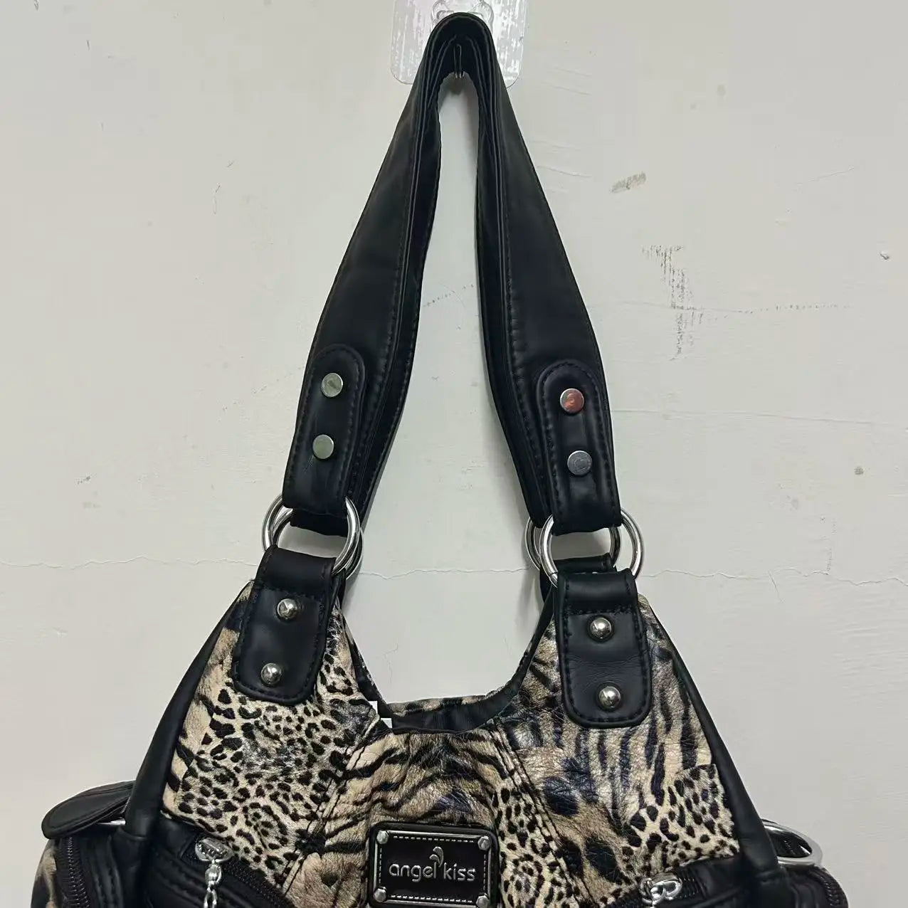 Damen-Schultertasche aus Kunstleder mit Leopardendruck im Vintage Y2K Grunge Stil für Alltag