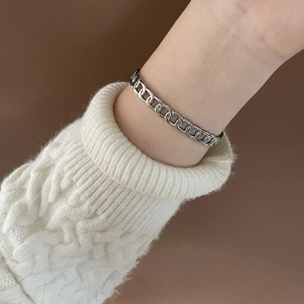 Damen-Armreif im Punk-Stil aus Edelstahl