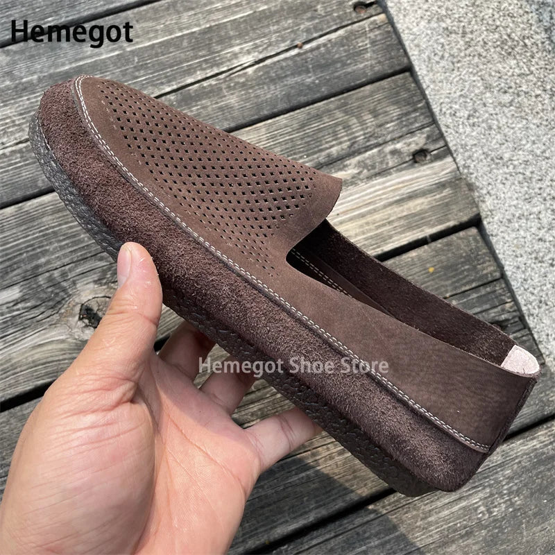 Herren-Slipper dunkelbraun, Slip-On mit perforierter Spitze; Sohle mit Ziernaht.