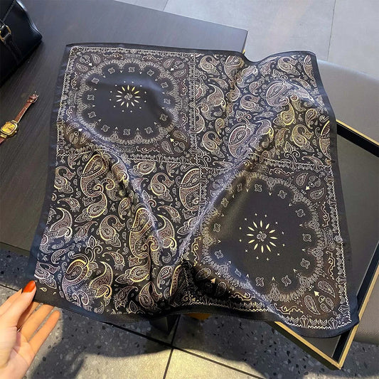Damen Maulbeerseide Schal kariert quadratisch Halstuch Hijab Bandana bedruckt C