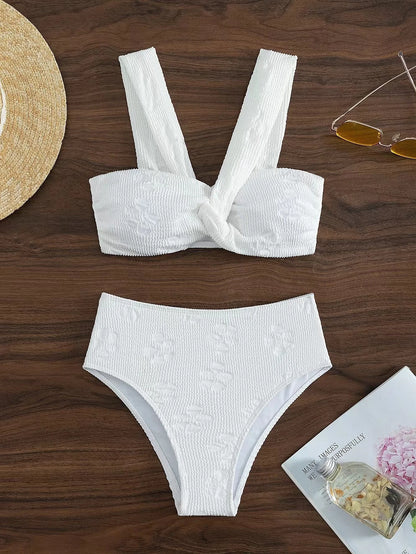 Blumiger Damen-Bikini mit brasilianischem Schnitt – ideal für Strand und Pool