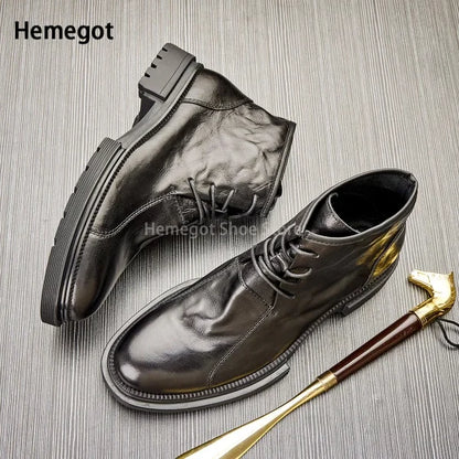 Herren-Schnürboots aus Leder, dunkel, knöchelhoch, mit dicker Profilsohle