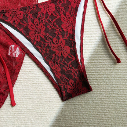 Dreiteiliger Damen-Bikini mit sexy Print und hoher Taille – ideal für Strand und Pool.