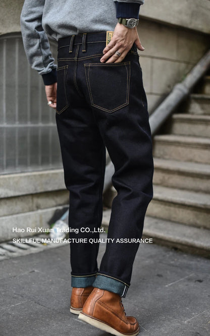 Herren Jeans aus Selvedge Raw Denim im Vintage-Stil mit Taper Fit