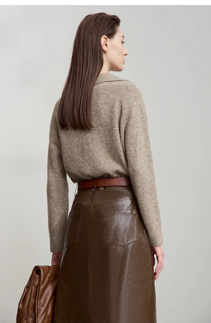 Beiger Damen-Strickpullover mit V-Ausschnitt, langarmig, Rückansicht