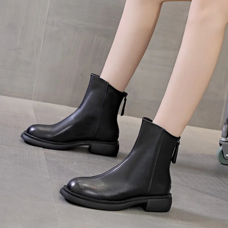 Schwarze Damenstiefeletten aus Leder mit seitlichem Reißverschluss und Zugband