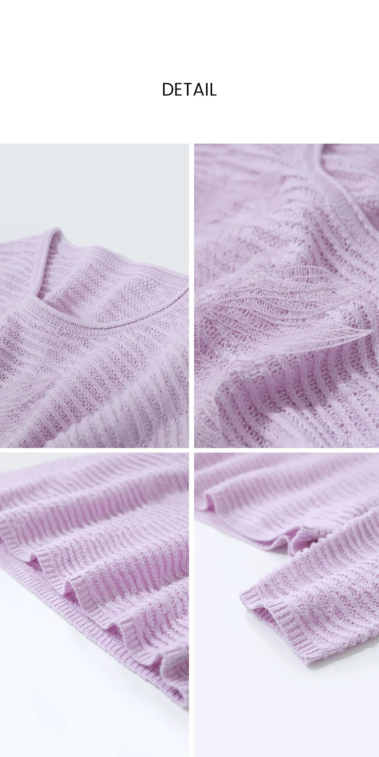 Fliederfarbener Strickpullover: Rippenmuster am Rundhals und Ärmelabschlüssen