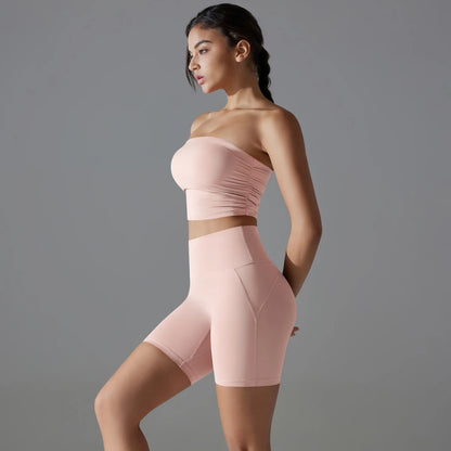 Sport-Shorts mit Push-up-Effekt, rosé-beige, formende Nähte, Vorder-/Seitansicht