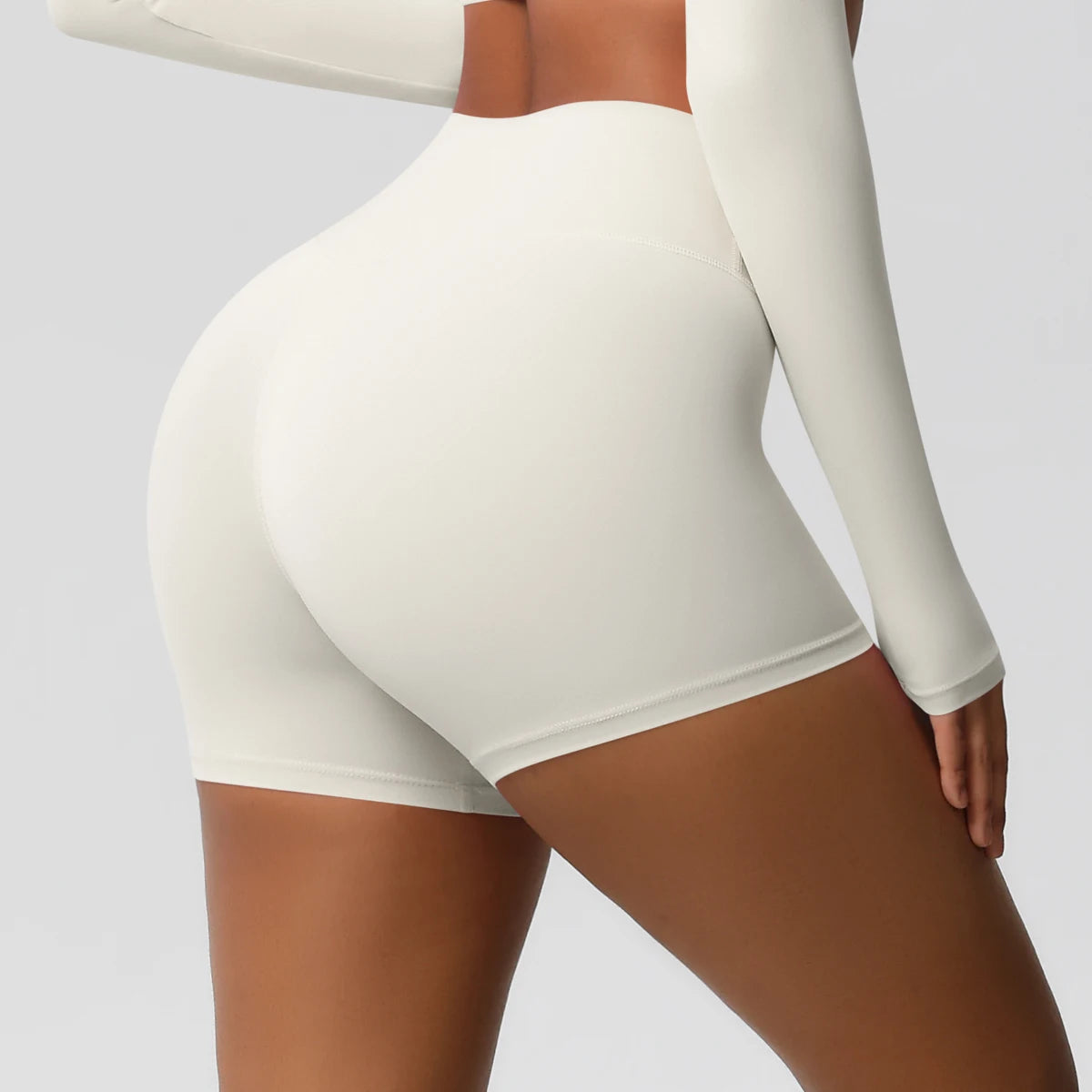 Damen-Sportshorts mit hoher Taille, hellweiß, eng anliegend
