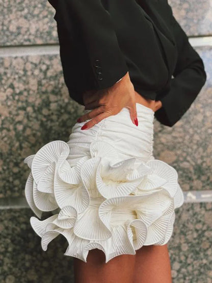 Ärmelloses Damen-Strickkleid mit Applikationen und Hohldesign – figurbetont und sexy für besondere Anlässe
