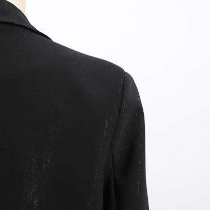 Elegantes Damen-Maxikleid mit hohem Kragen und Laternenärmeln – figurbetontes Design mit Perlendetails für besondere Anlässe.