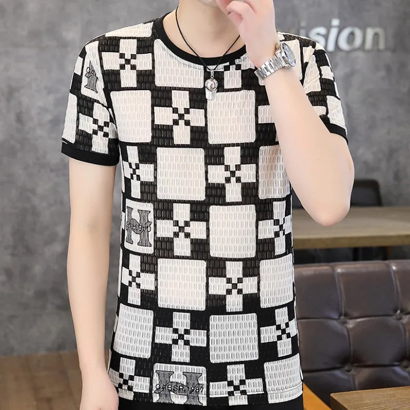 Herren T-Shirt mit geometrischem Druck für lässigen Sommerkomfort