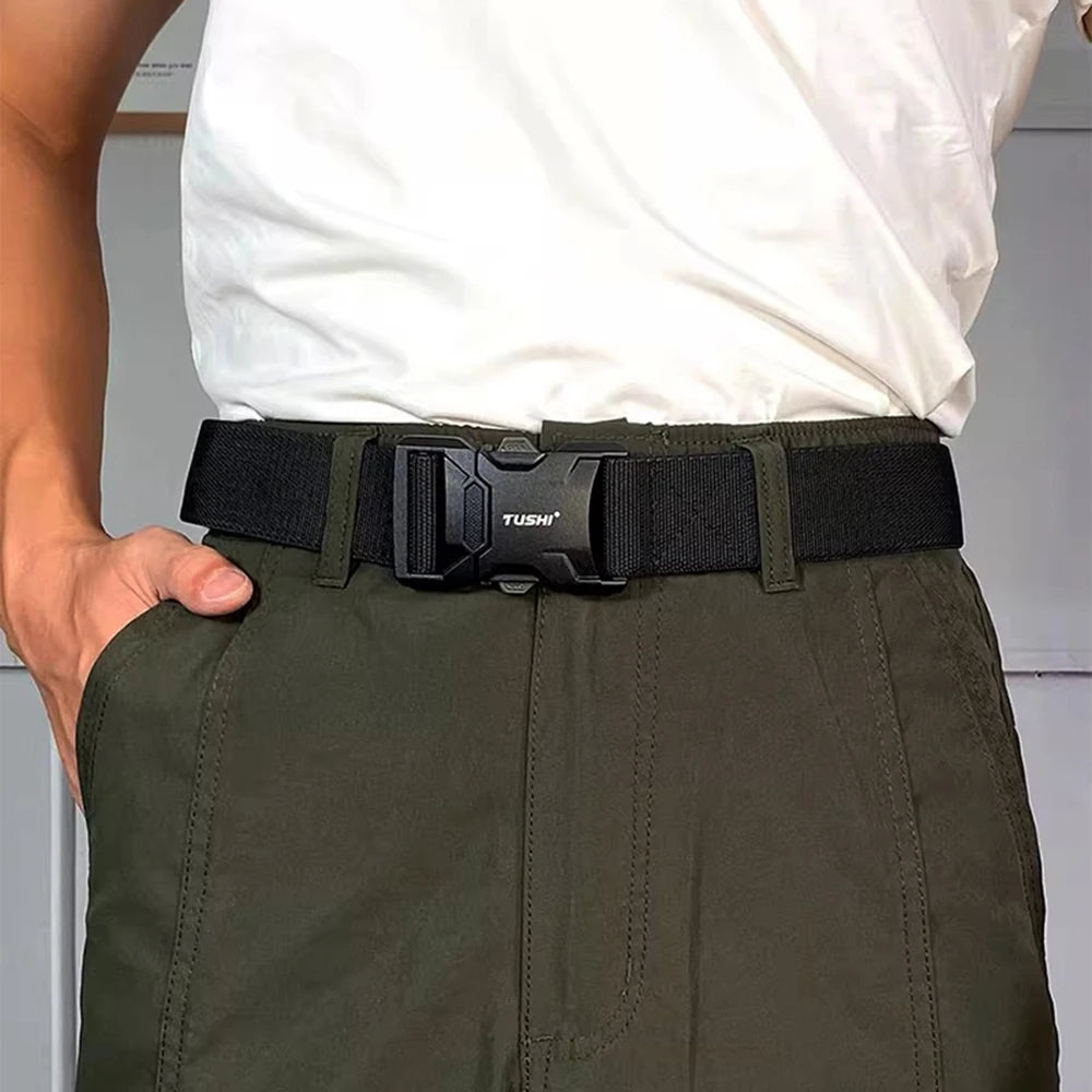 Herren-Gürtel aus Nylon für Outdoor-Einsätze mit robustem Design und Schnellverschluss
