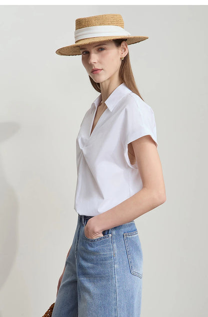 Damen Bluse im minimalistischen französischen Stil mit umlegekragen und gedrehten Falten