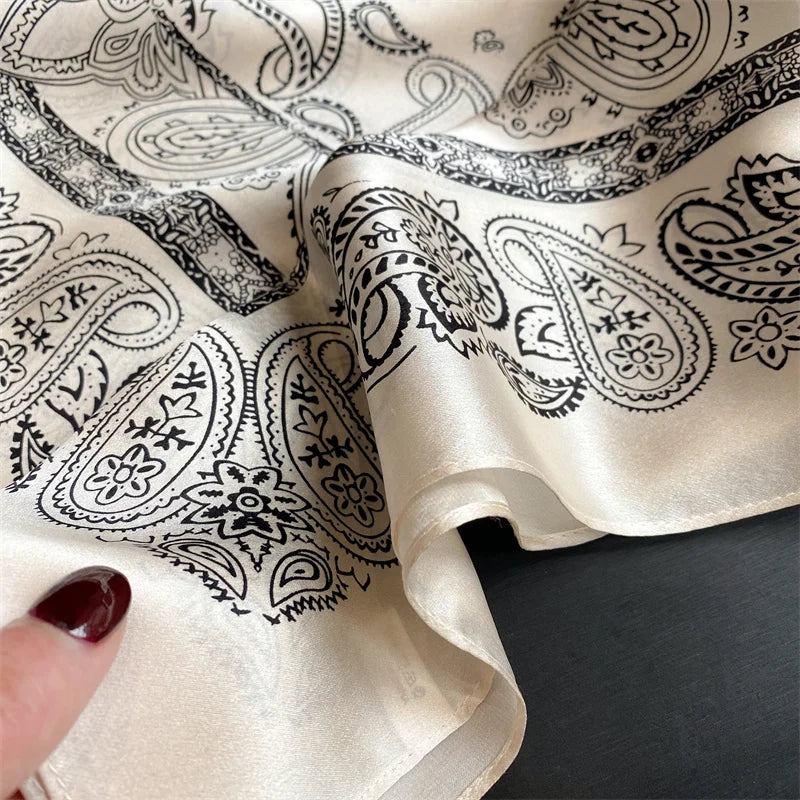 Damen Seidenschal quadratisch Blumenprint Bandana Halstuch 53cm