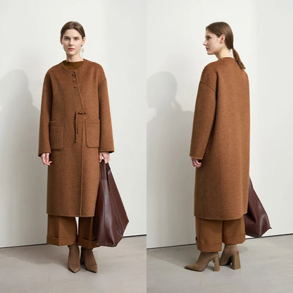 Damen Doppelseitiger Wollmantel im minimalistischen neokinesischen Stil mit Rundhalsausschnitt