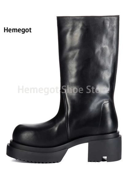 Schwarze Stiefelette mit seitlichem Reißverschluss, hohem Schaft und Plateau-Blockabsatz