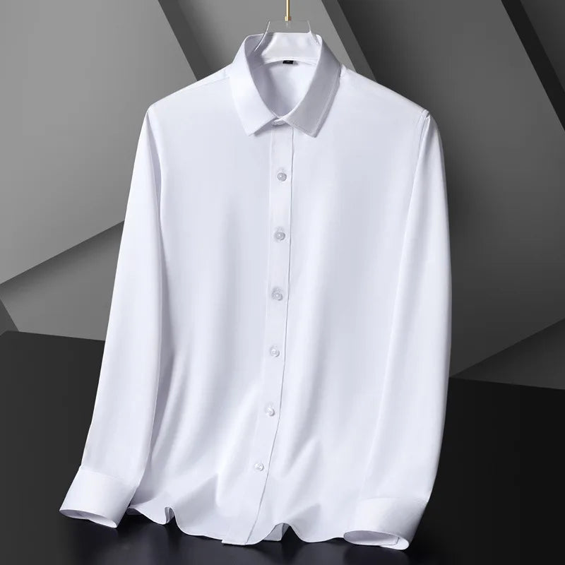 Kurzes Herren-Leinenhemd mit kurzen Ärmeln – ideal für den Sommer und lässige Anlässe.