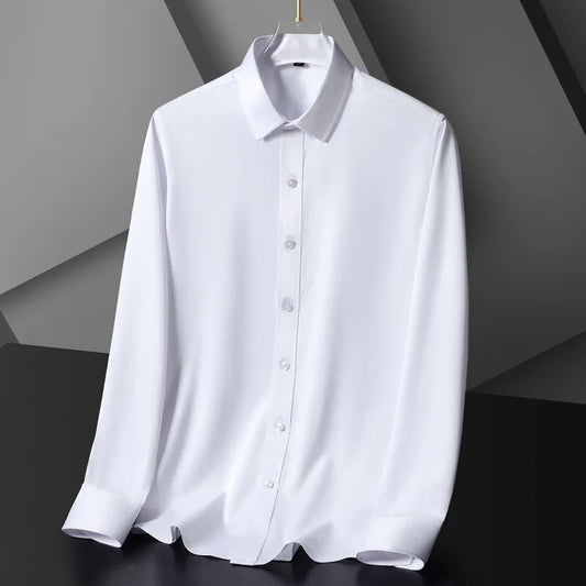 Kurzes Herren-Leinenhemd mit kurzen Ärmeln – ideal für den Sommer und lässige Anlässe.