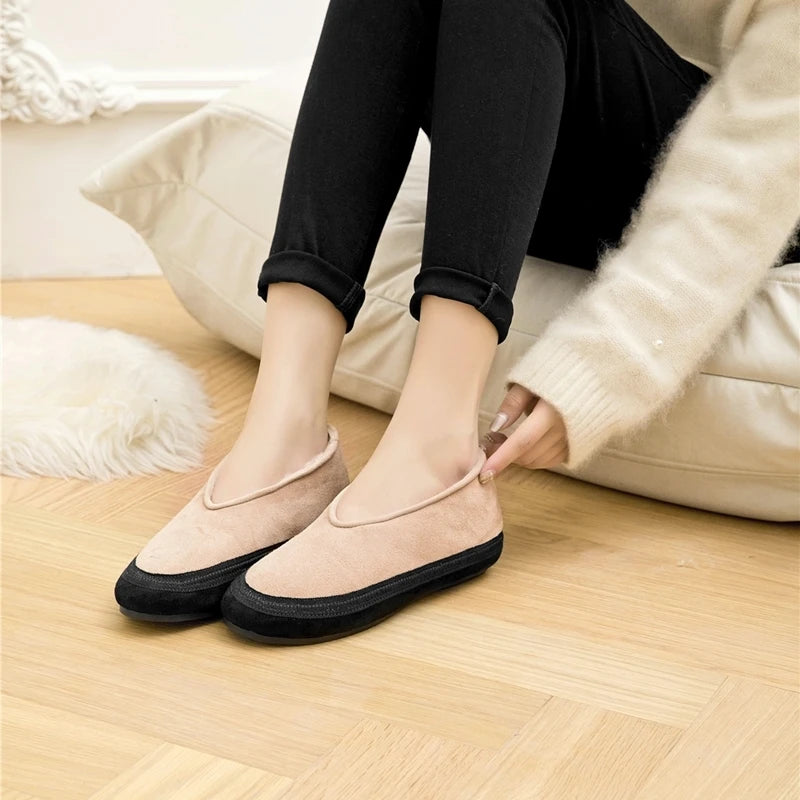 Damen-Winterflachschuhe in Beige, flache Slip-Ons mit dunkler Laufsohle