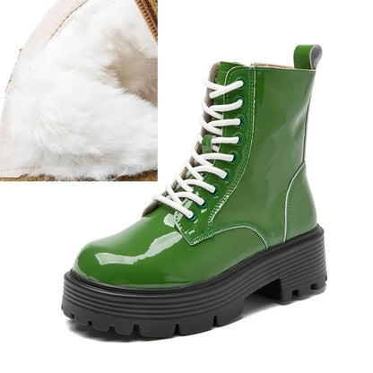 Knöchelhohe Schnürstiefel aus Leder, grün, mit plüschigem Innenfutter und Profilsohle
