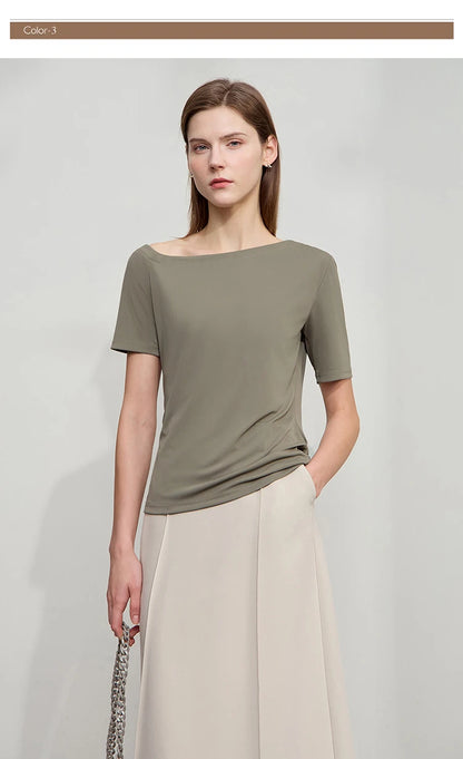 Damen T-Shirt im minimalistischen Stil mit klassischer Slim Fit Passform