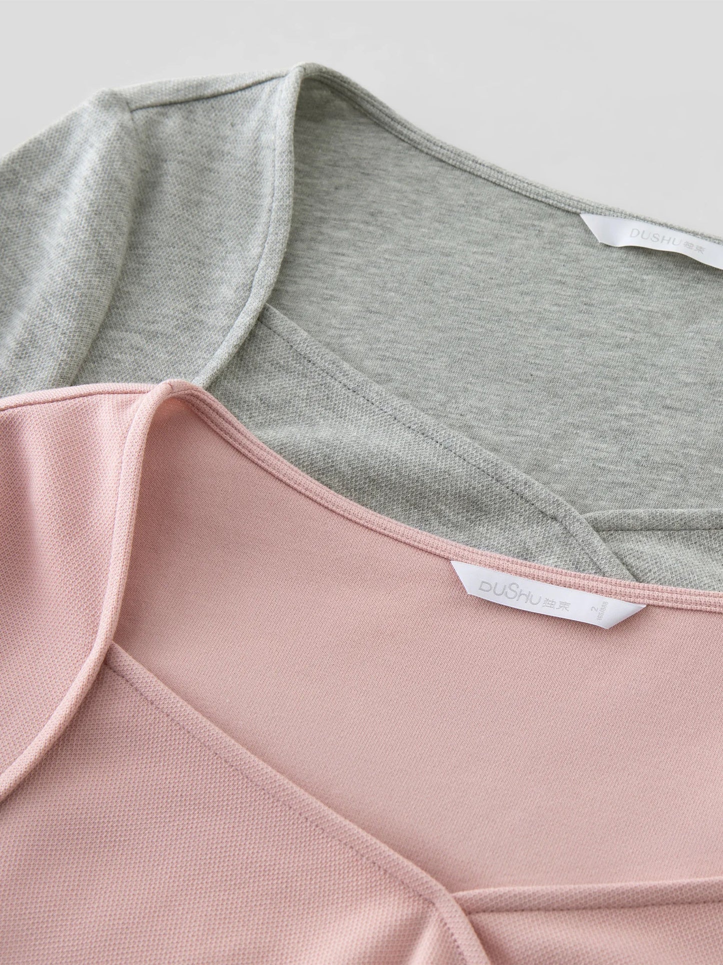 Damen-T-Shirt mit kontrastfarbener Stickerei und Spitzenkurzarm – lässig und figurbetont
