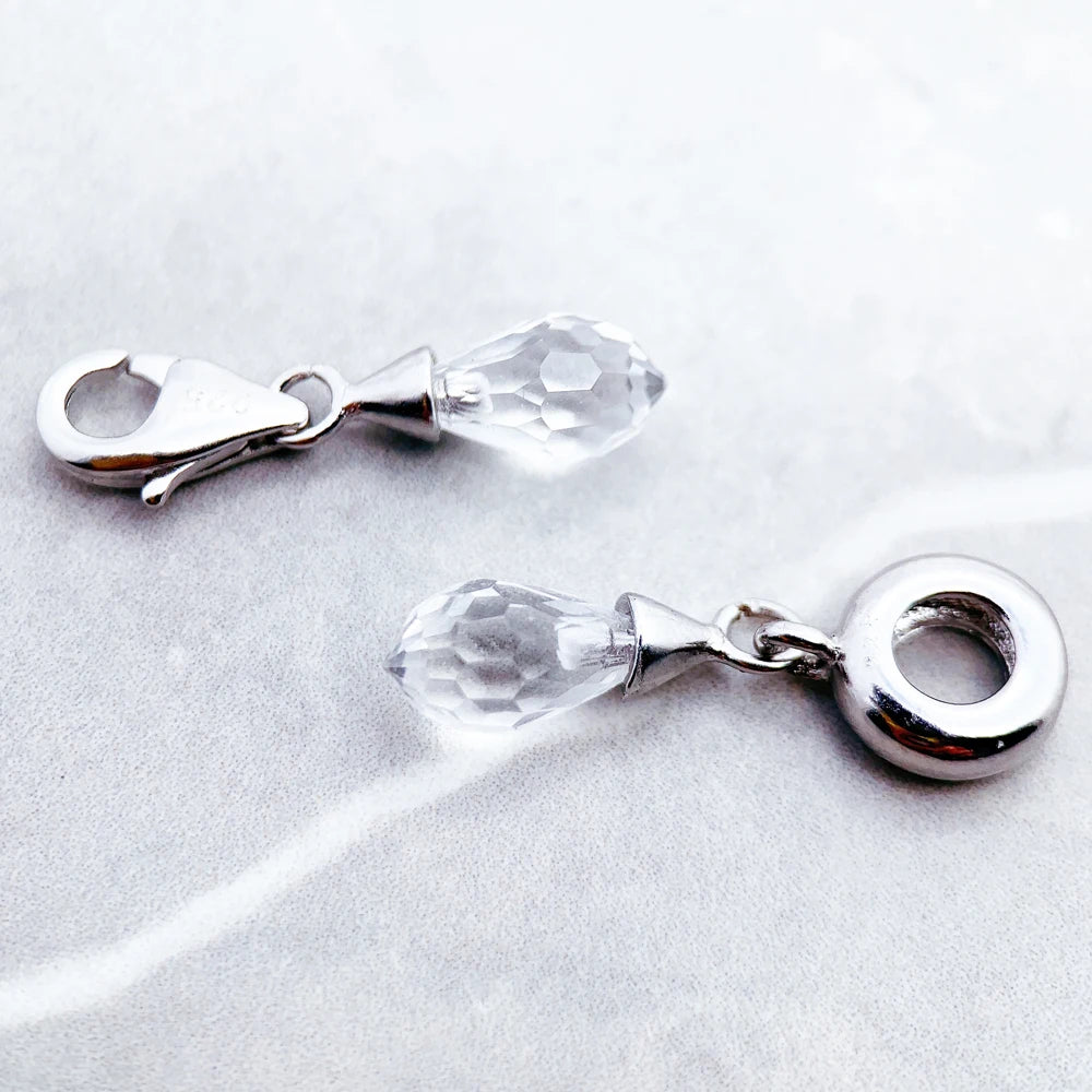 2x tropfenförmiger Glaskristall-Anhänger aus 925er Sterlingsilber mit Aufhängeschlaufe