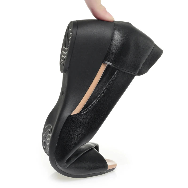 AIYUQI 2025, neue Damensandalen, Keilabsatz, flache, rutschfeste Damenschuhe, große Fischmaul-Ledersandalen für Damen