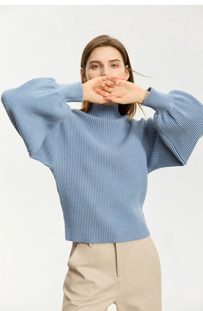 Damen-Wollpullover mit Stehkragen, hellblaues Rippstrickdesign, weite Laternenärmel