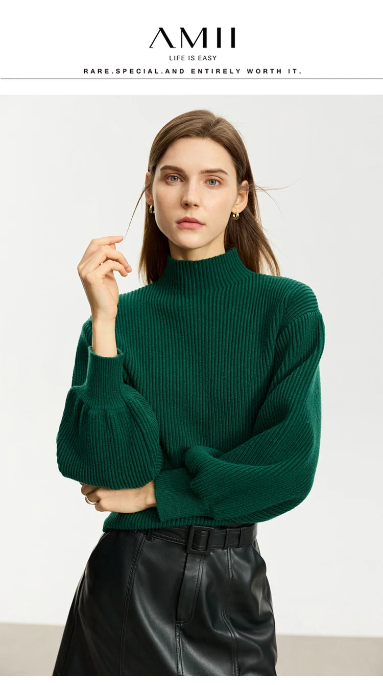 Grüner Wollpullover mit Stehkragen und Rippenstrick, Laternenärmel, Nahansicht