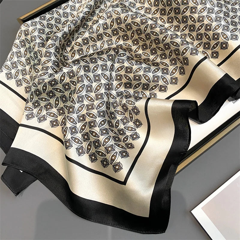 Damen Seidenschal quadratisch Blumenprint Bandana Halstuch 53cm C